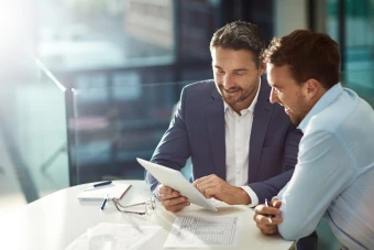 Retirement plan committee comparing 3(21) and 3(38) investment fiduciary structures